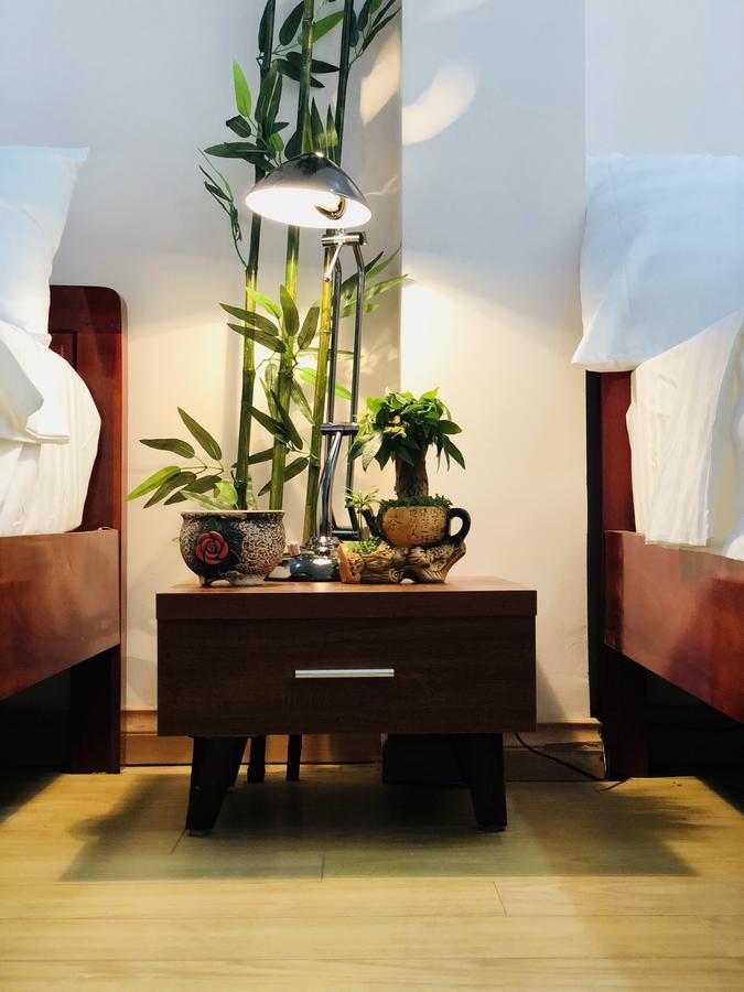 Hola Homestay Ханой Екстериор снимка